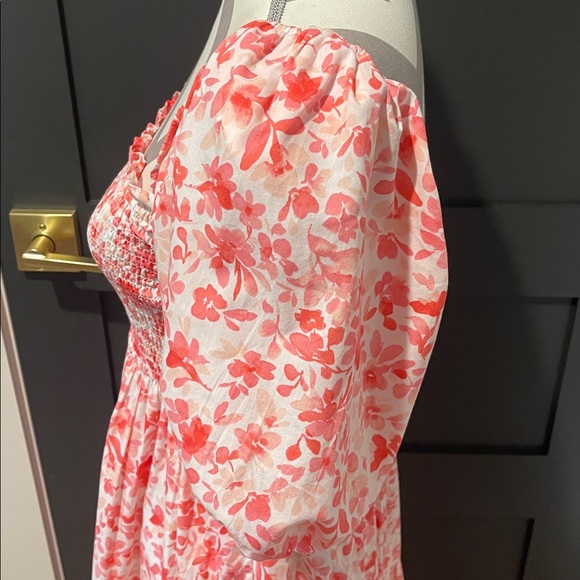 Abercrombie & Fitch Smocked Bodice
Poplin CottageCore Pink Floral Midi Dress - Picture 6 of 7